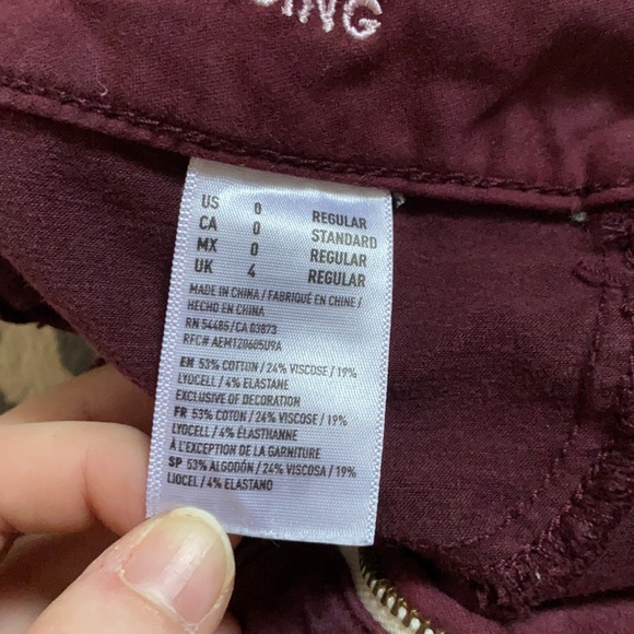 Great condition American Eagle jeggings maroon size 0 - Picture 6 of 6